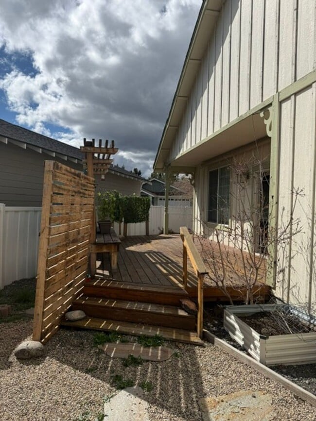 Building Photo - Charming 3-Bedroom Home in Peaceful 55+ Community!