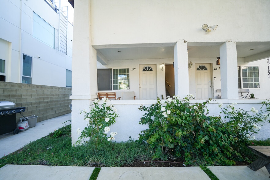 Front porch - 1631 Morton Ave