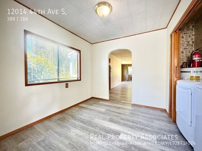 Building Photo - 12014 44th Ave S