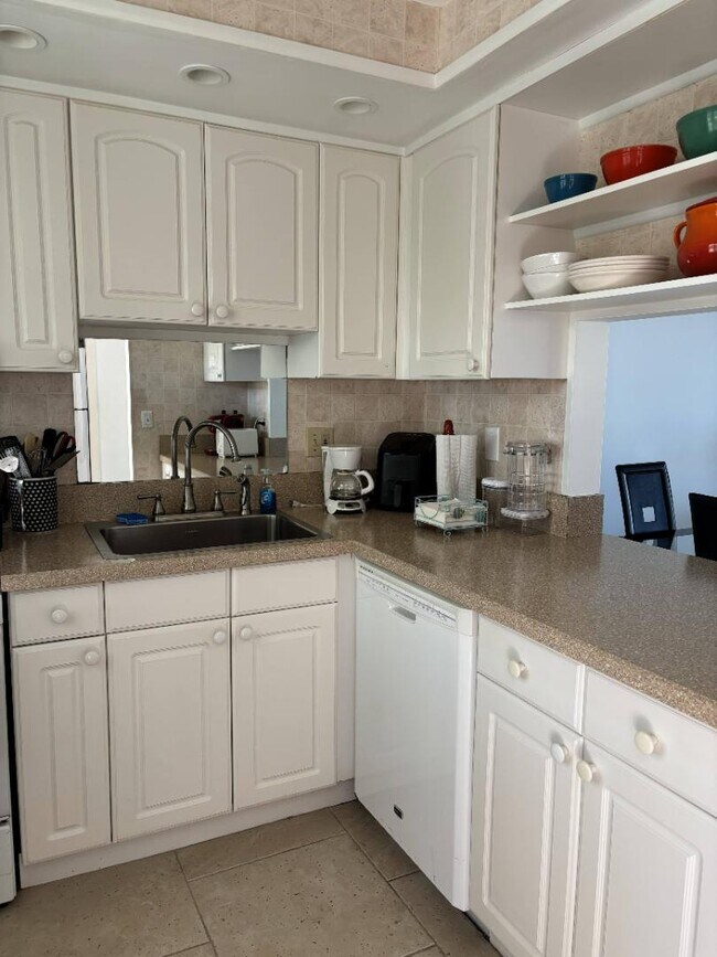 Building Photo - 4330 Falmouth Dr