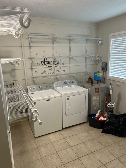 Building Photo - 2494 Riceville Rd