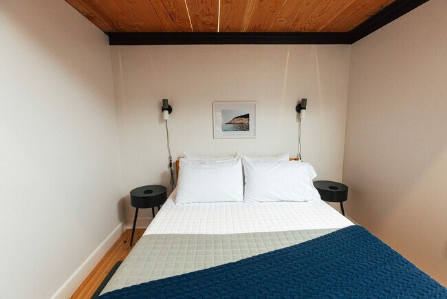 Building Photo - 1911 3rd Ave N