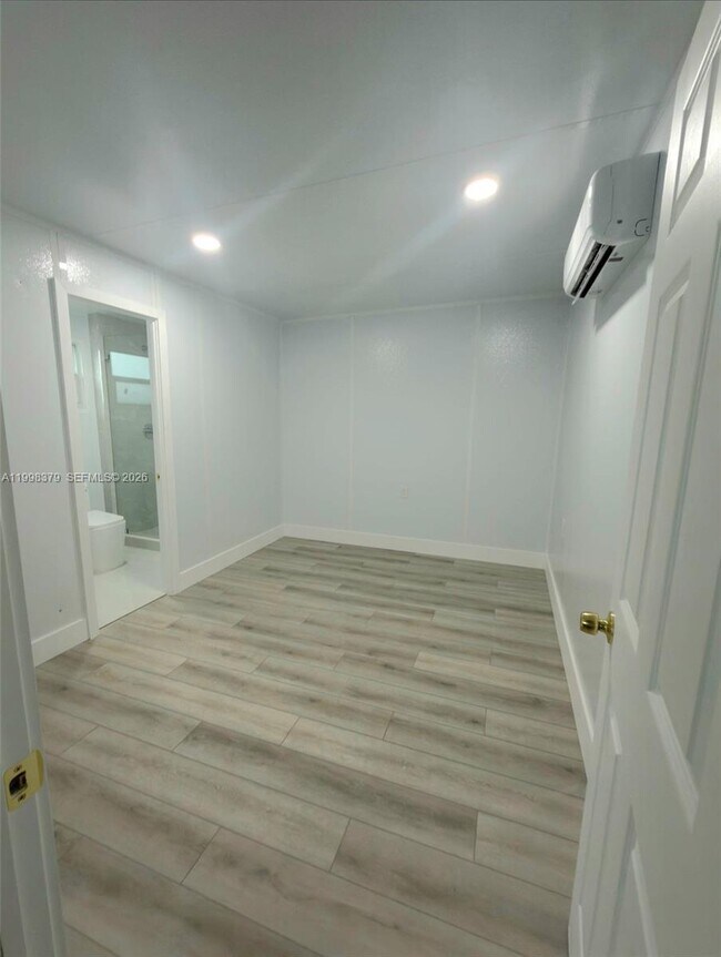 Building Photo - 7758 Indigo St