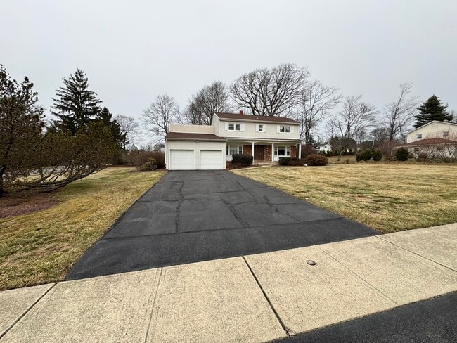 Building Photo - 5 Glenn Dr