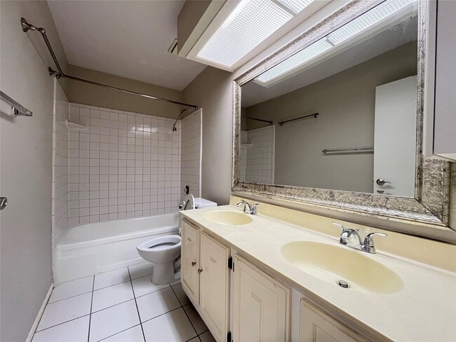 Building Photo - 17 Briervine Ct