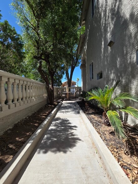 Building Photo - 5650 Ruby Creek Dr