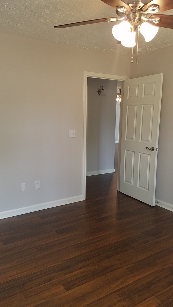 Building Photo - COMING SOON...Gorgeous 3 Bedroom Home Centrally Located in Manchester