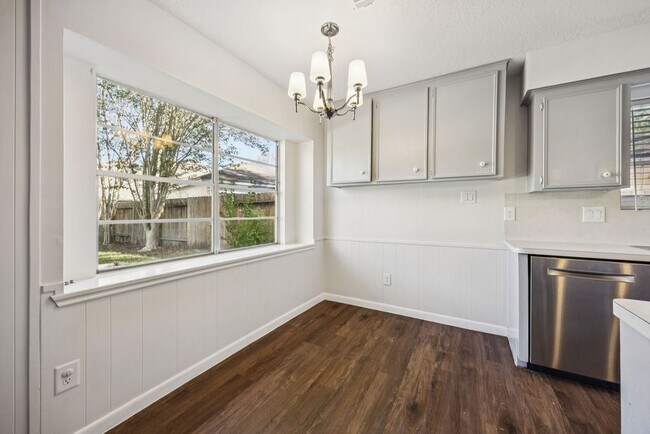 Building Photo - 12826 Westmere Dr