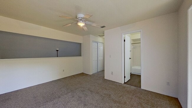 Building Photo - BEAUTIFUL MAYPORT LANDING TOWNHOME!