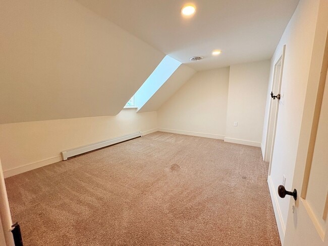 Building Photo - 135 S Duke St