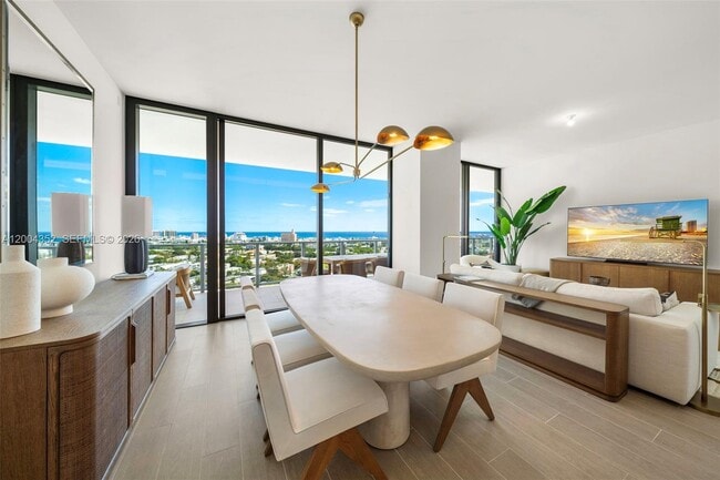 Building Photo - 500 Alton Rd