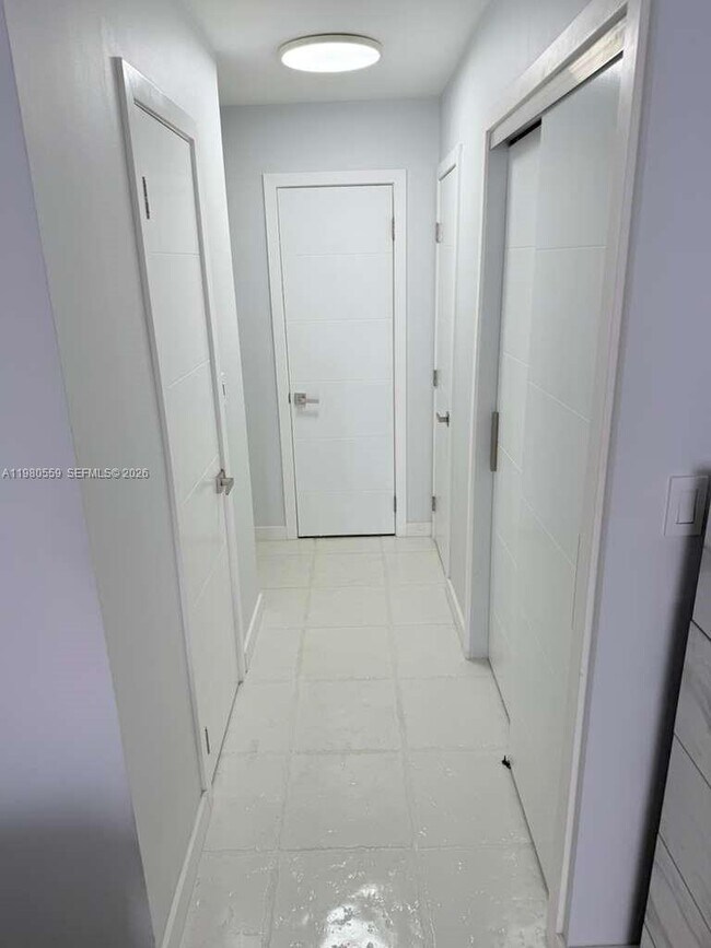 Building Photo - 2750 NE 183rd St