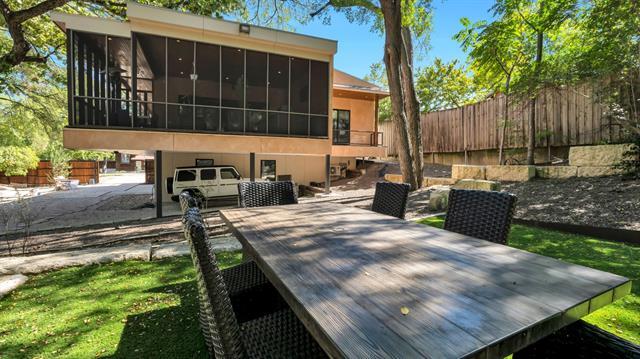 Building Photo - 8635 San Leandro Dr