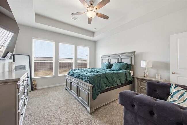 Building Photo - 5928 Agostino Dr