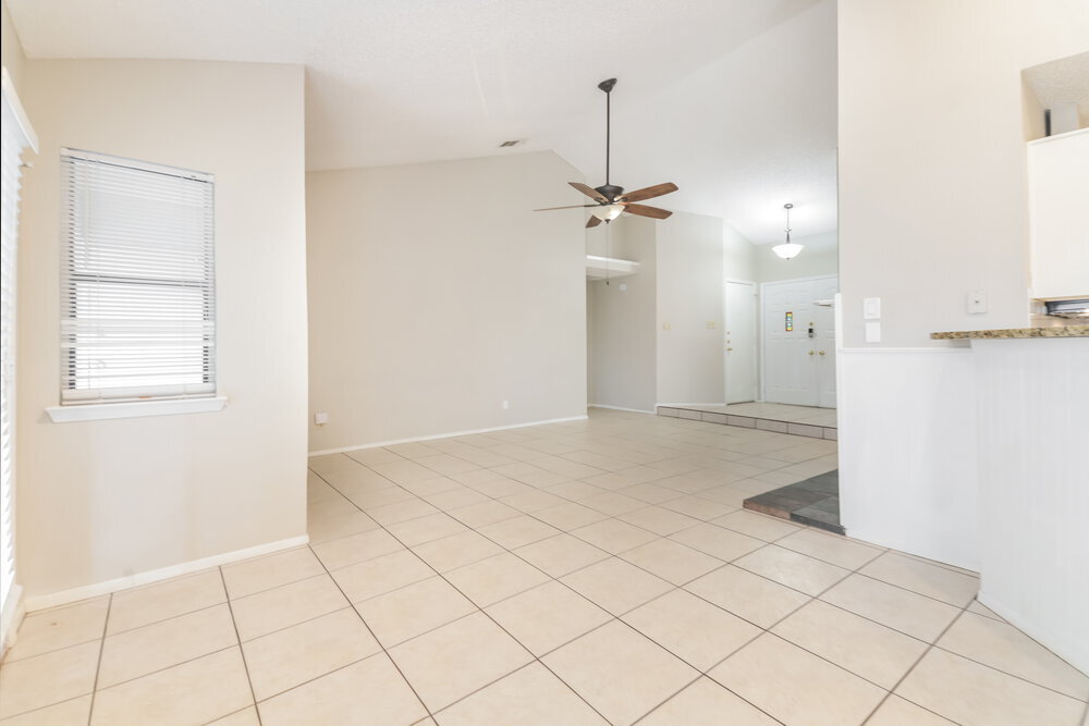 Building Photo - 2605 Mountainview Dr