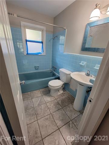 Building Photo - 400 E Talleyrand Ave