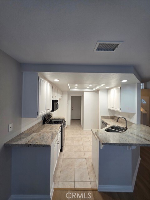 Building Photo - 2211 Carob Way