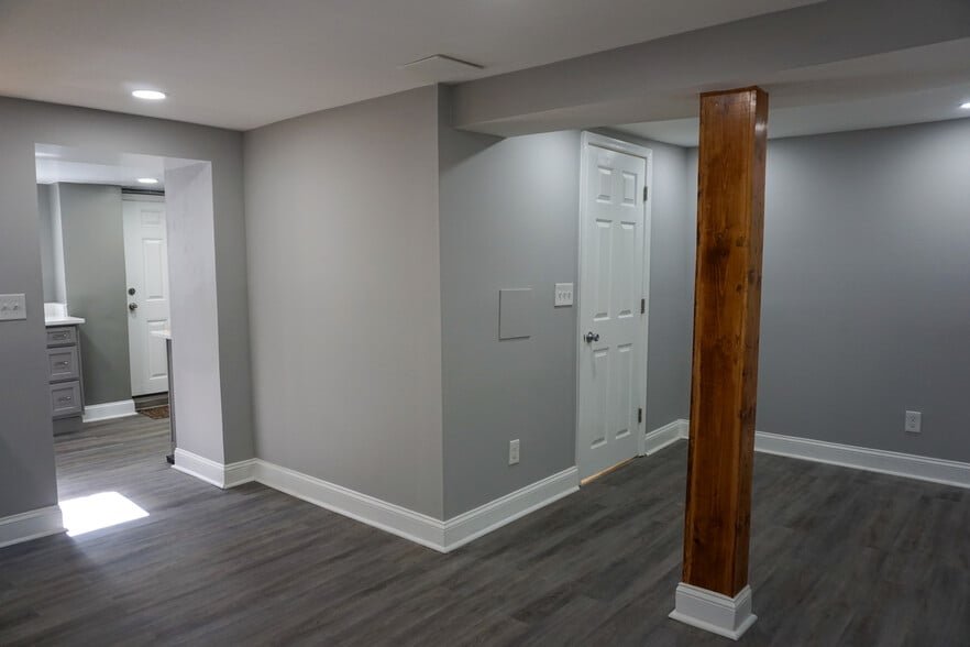 Living room - 1222 Quincy St NW