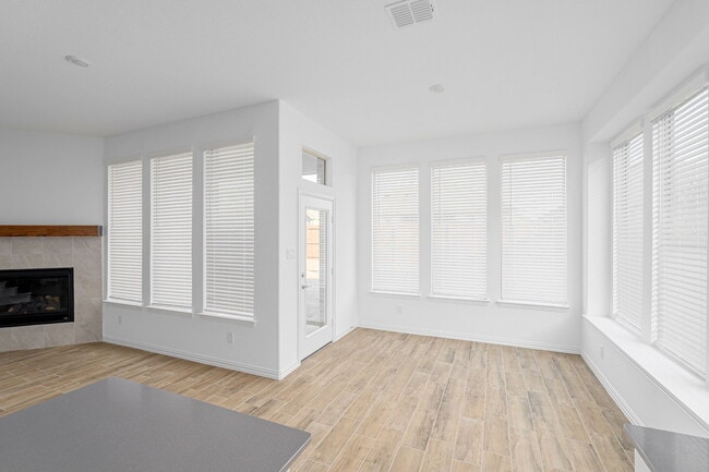 Building Photo - 3108 Cottonwood Ln