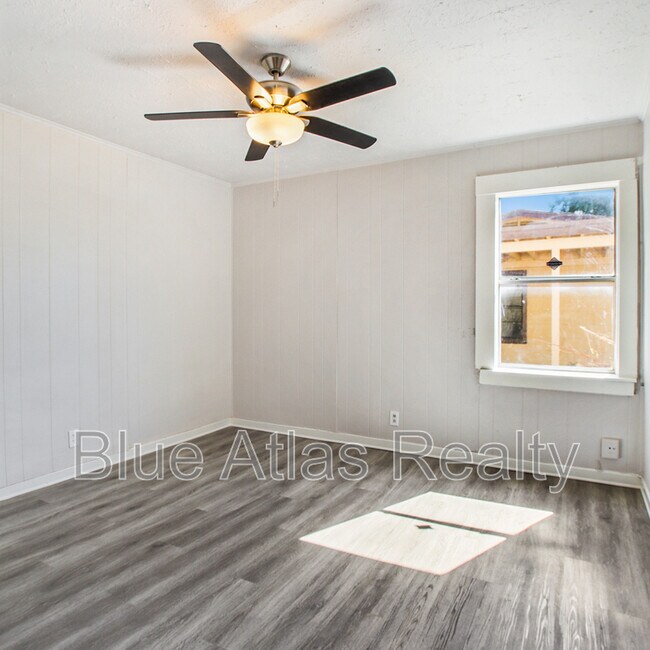 Building Photo - 5633 Ramey Ave