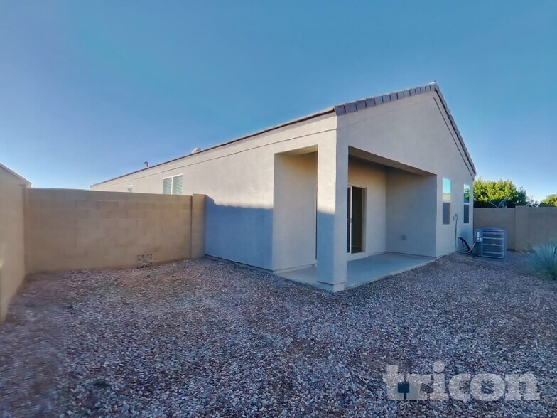 Building Photo - 5288 Iridium Wy
