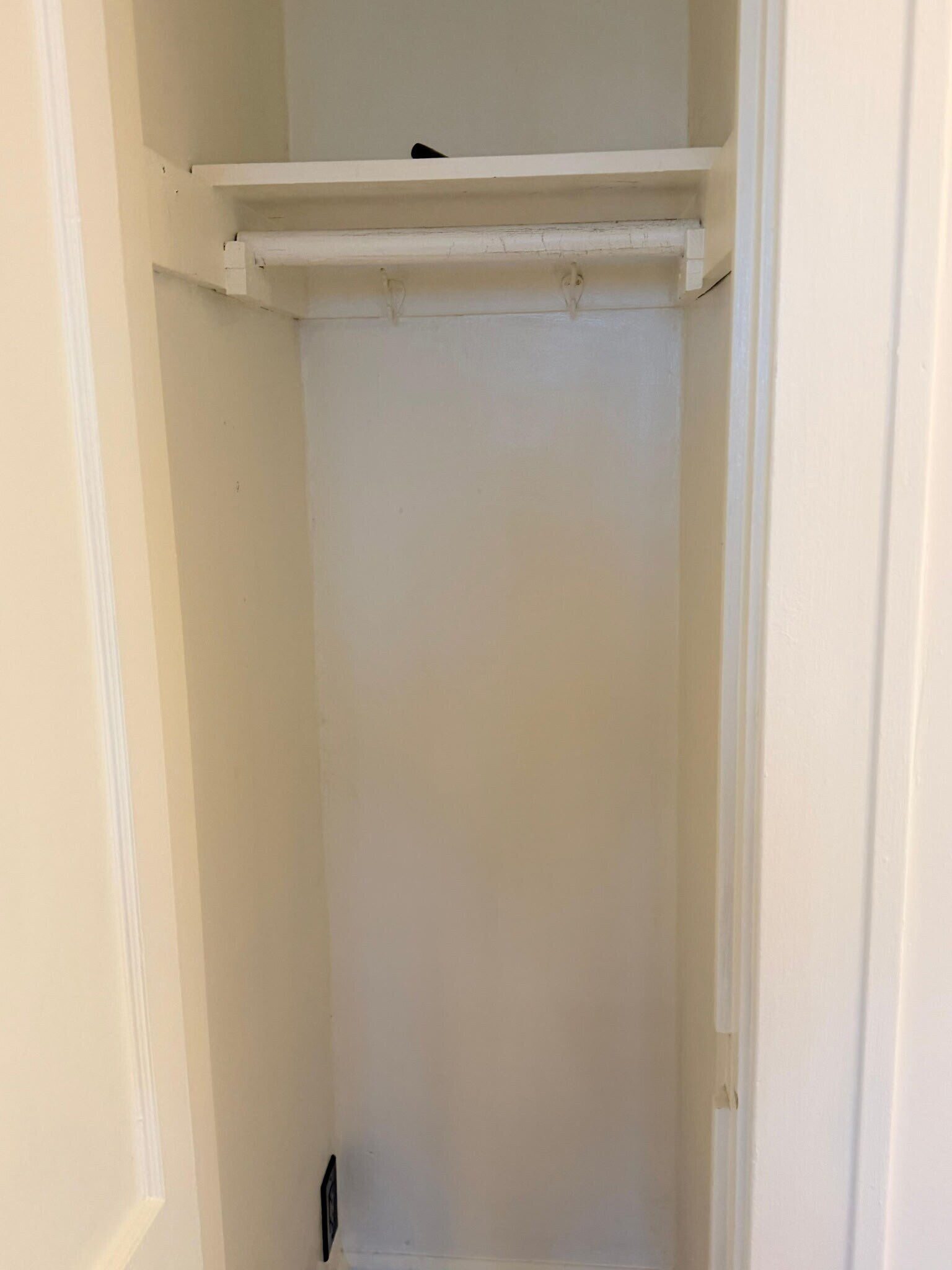 Plenty of closet space! - 1235 S University Blvd