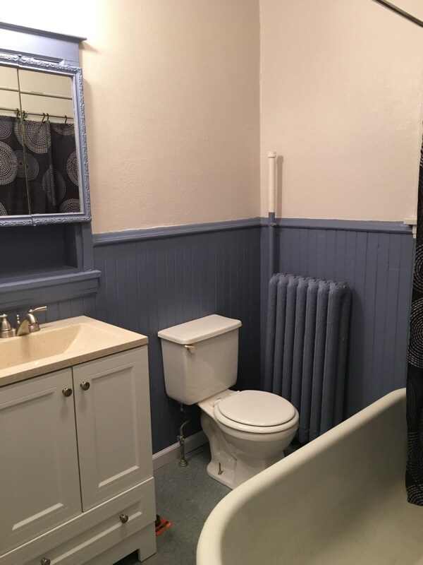 Building Photo - 317 1/2 N 4th Ave W