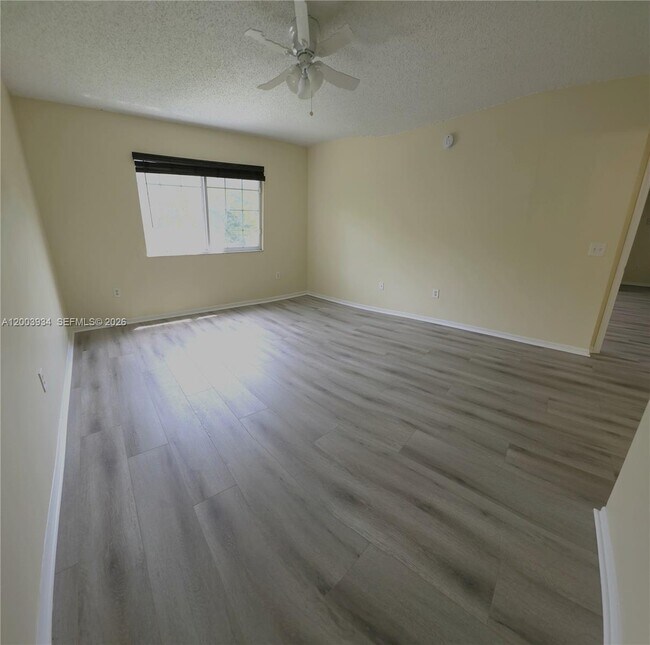 Building Photo - 5051 Wiles Rd