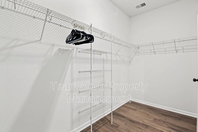Building Photo - 436 Richfield Wy