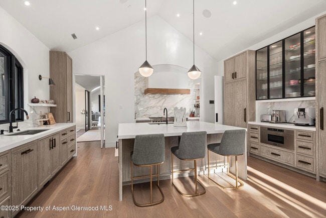 Building Photo - 75 McLain Ct