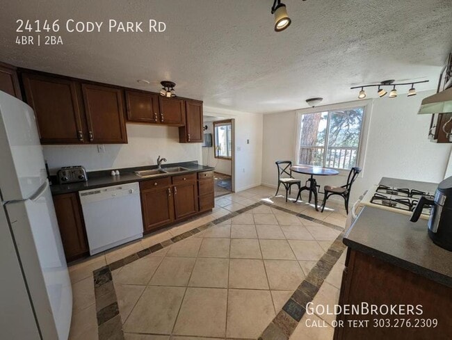 Building Photo - 24146 Cody Park Rd