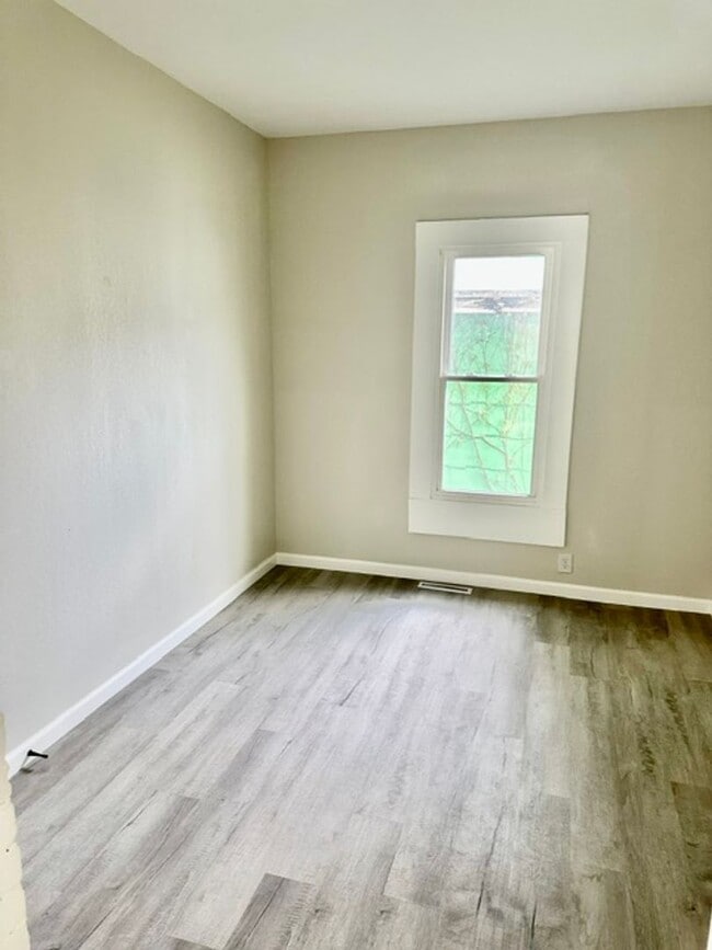 Building Photo - Completely Updated 3 Bedroom Home!