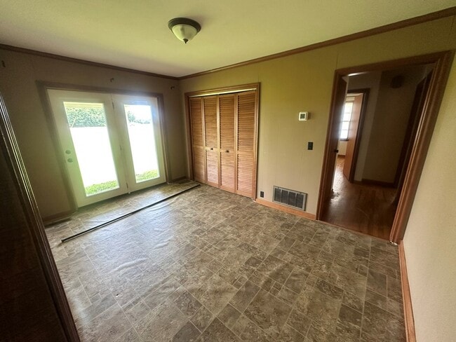 Building Photo - 266 Presley Suber Rd