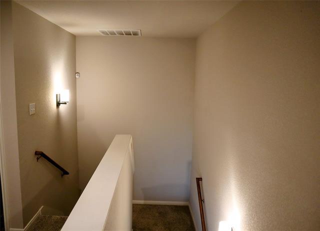 Building Photo - 7024 Llano Dr