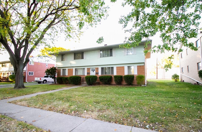 Building Photo - 3012 Carskaddon Ave
