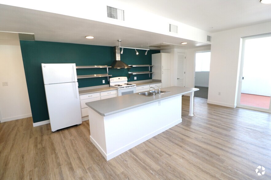 Zocalo Apts in Downtown ABQ 400 Coal Ave SW Albuquerque NM 87102