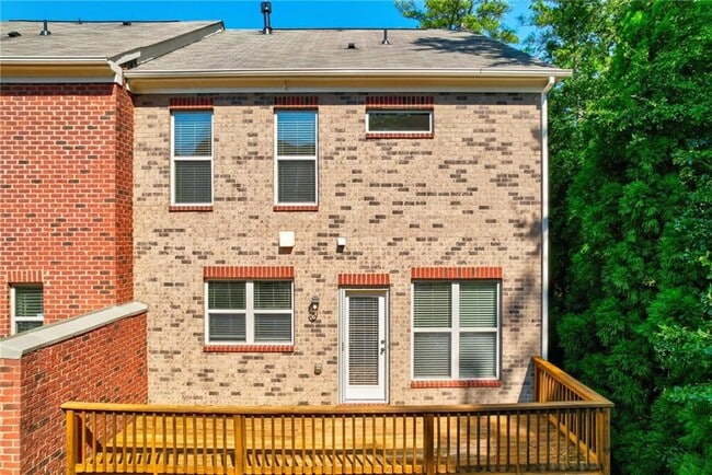 Building Photo - 3304 Ferncliff Ct