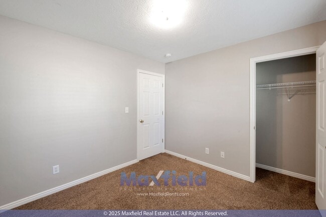 Building Photo - Harvest Hills 3 BED 2 BA 2 CAR HOME - RECE...