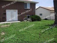 Building Photo - PA960