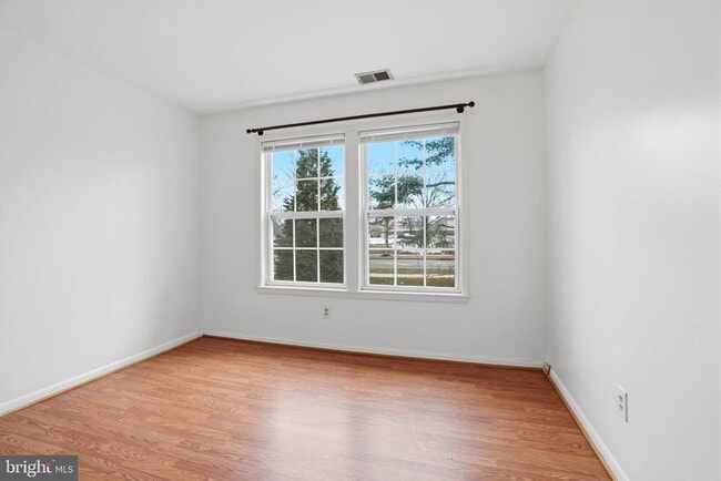 Building Photo - 119 Acadia Ct