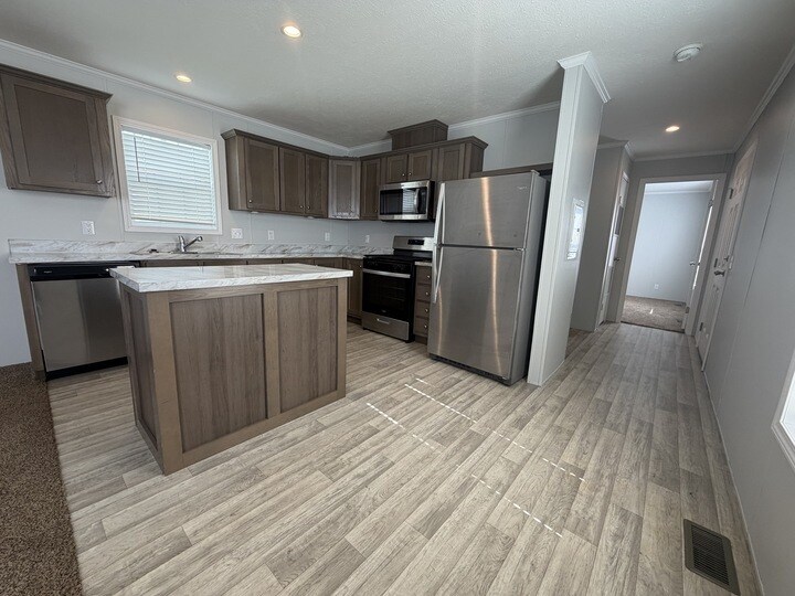 Building Photo - 15377 Dominique Dr