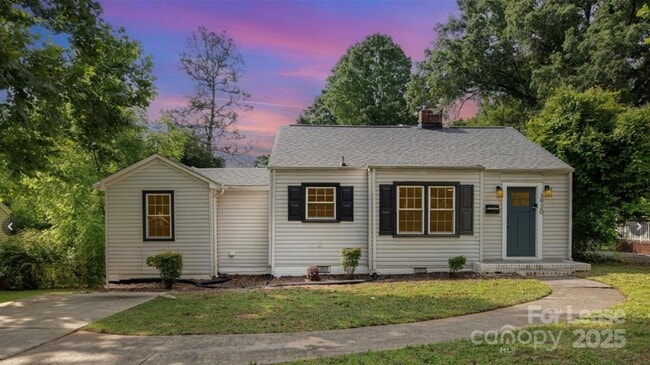 Building Photo - 3920 Admiral Ave