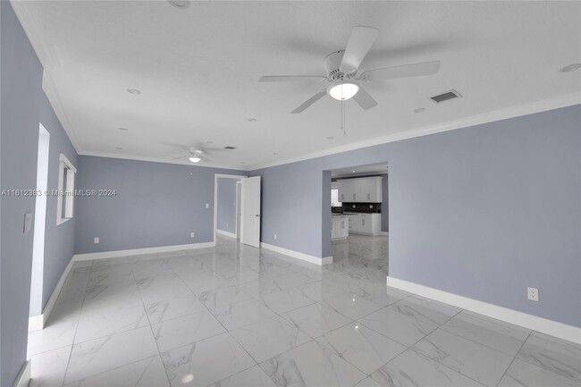 Building Photo - 300 N Biscayne River Dr