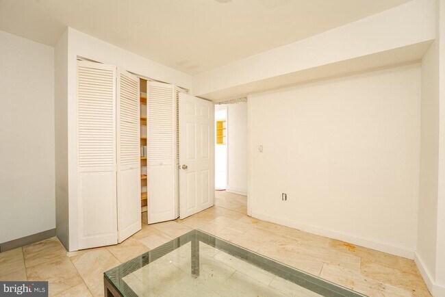 Building Photo - 3809 Ventnor Ave