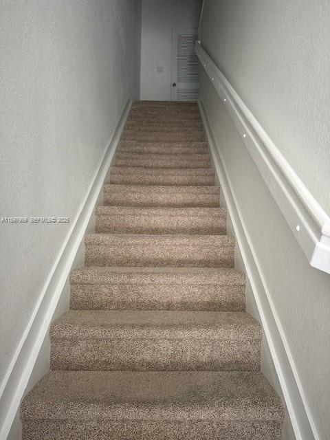 Building Photo - 390 NE 12th St