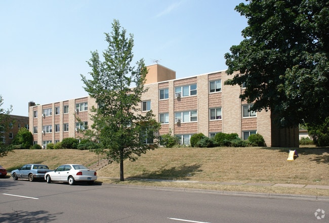 Building Photo - Northland Apartments