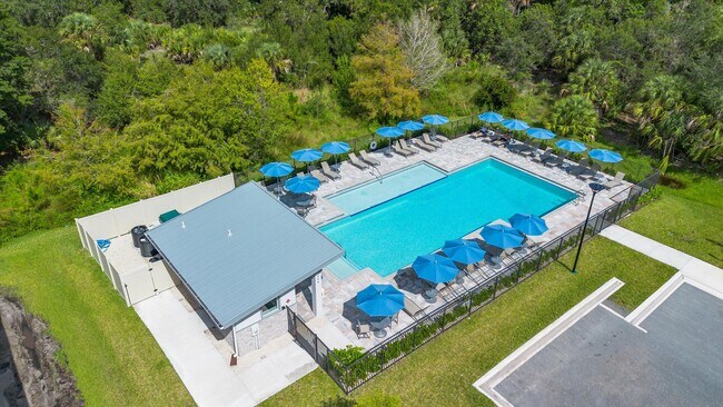 Building Photo - 7638 SW Lucy Ln