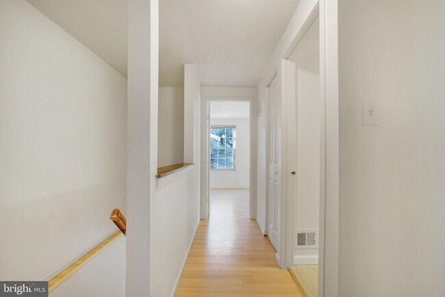 Building Photo - 6515 Field Master Dr