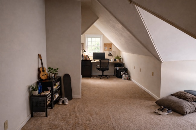 Building Photo - 339 Park Ave