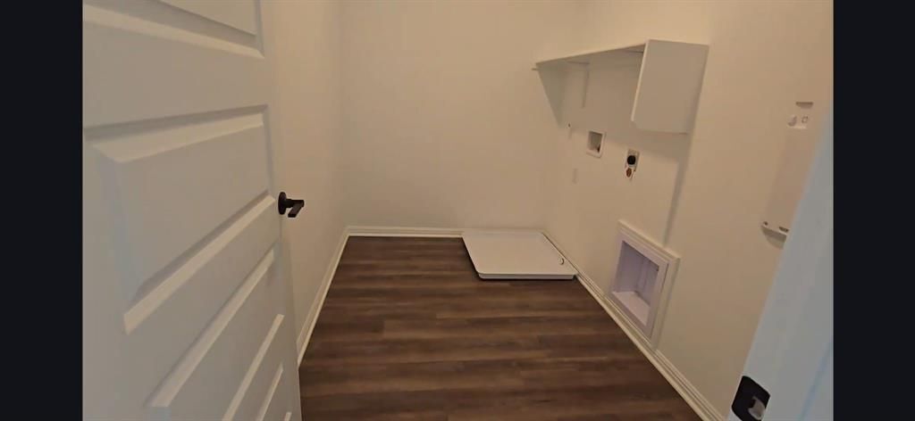 Building Photo - 2725 Woodall Dr